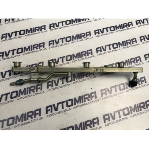 Топливная рейка Opel Zafira B 1.6 16V 2005-2011 55559375